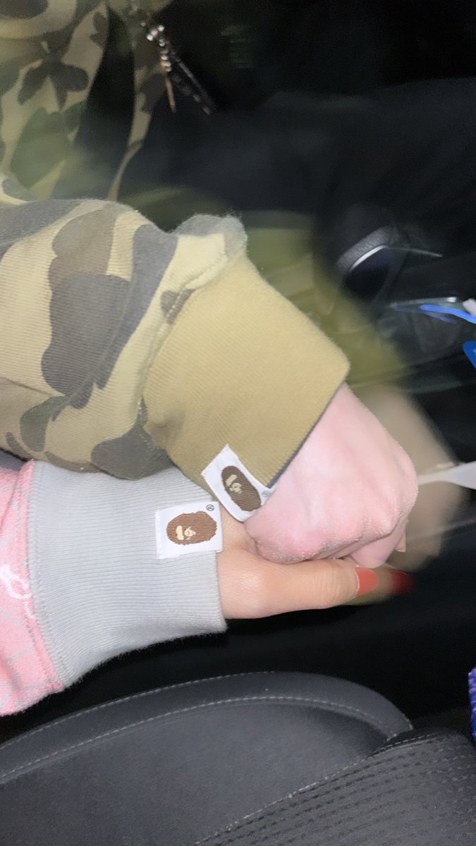 ‘APE STRONG TOGETHER’

BAYC x BAPE coming soon…..