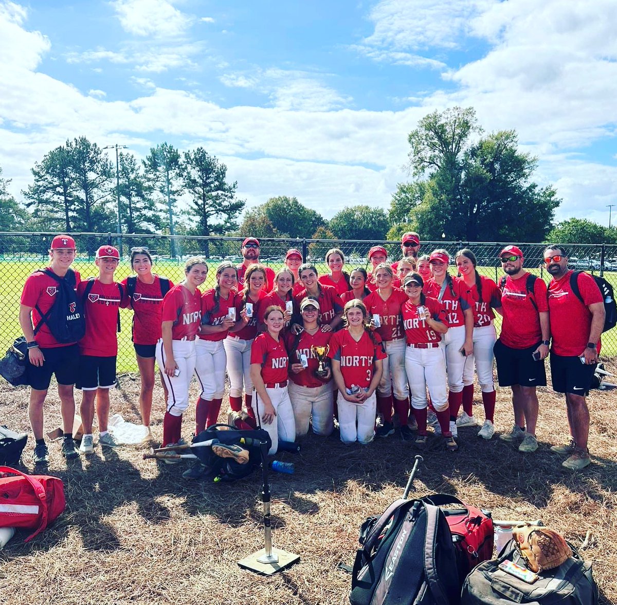 NOHSfastpitch's tweet photo. What a ride! North Oconee Softball finishes 3rd in AAAA after a crazy week of softball in Columbus. We are grateful for our seniors and the lasting impact they made on our program.

Region Champions ✅
Super Regional Champions ✅
Elite 8 ✅
Final 4 ✅

Red Kingdom, out!! https://t.co/NyLfBUDp9y