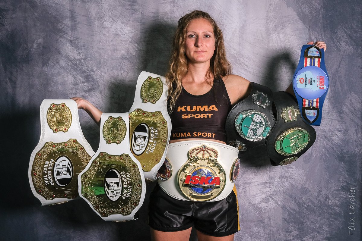 GUILLOTRICHARD's tweet photo. Disponible à partir de février
@GuillotEva2 Pro 56/58kg
- Championne  ISKA Europe 57kg pro
- Ceinture Fight Night One (3 x)
- Championne de France pro @ffkmda  2022
- Championne Europe Universitaire 2022  et 2023
- Championne monde amateur ISKA  2019
MP ou richardguillot@free.fr https://t.co/tIIBiKzvZp