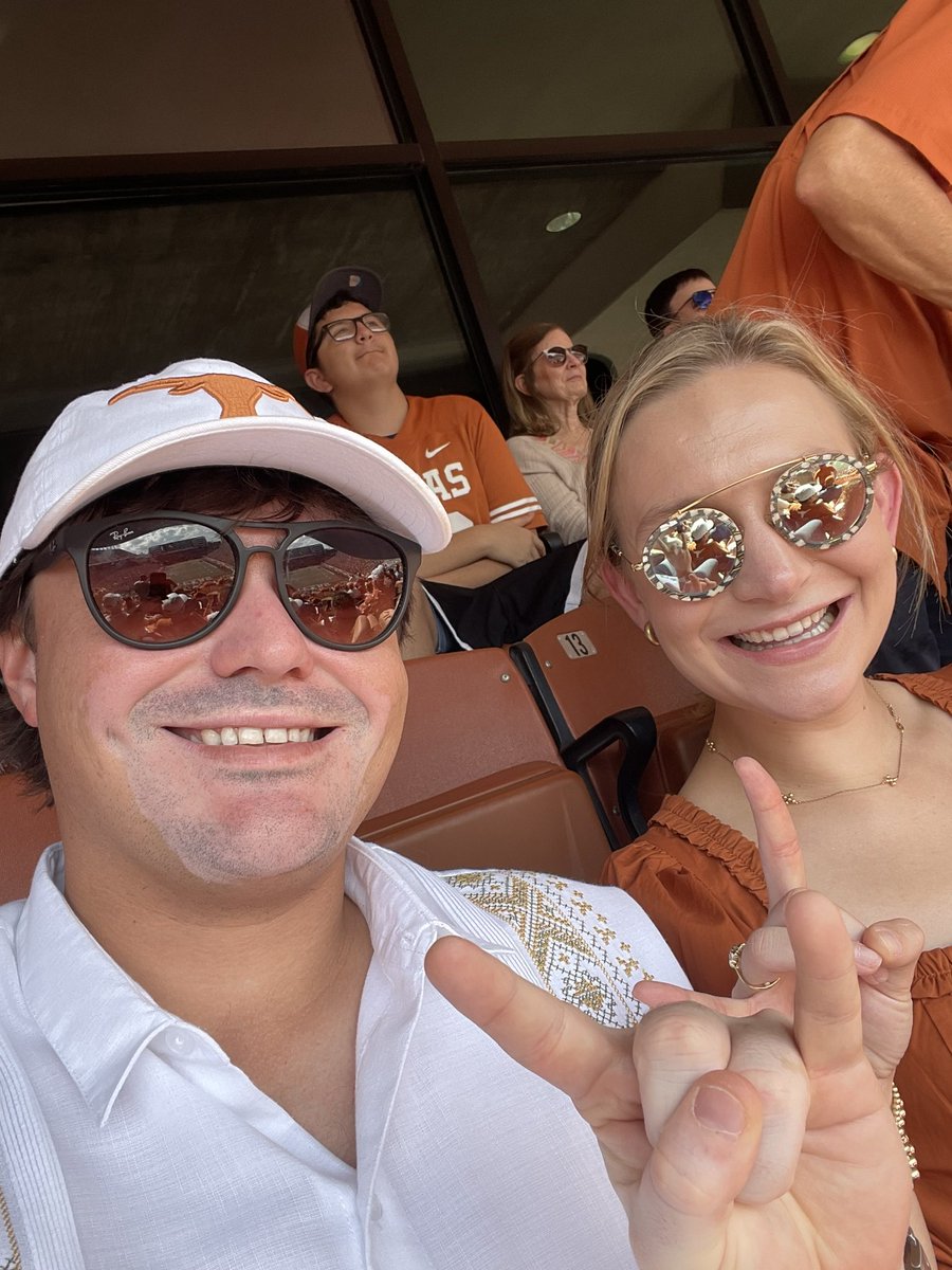 #HookEm