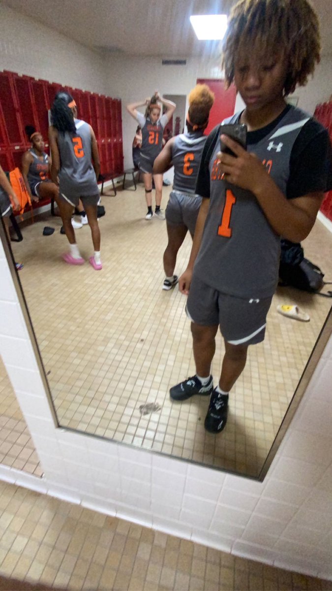 calice henderson tweet media