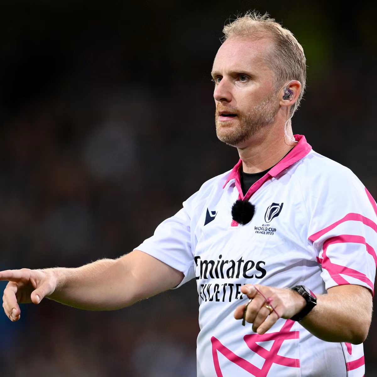 Watching English ref Wayne Barnes officiate the #RugbyWorldCupFinal2023, the transparency of his decisions, clarity of on-field communications with the players and TMO is a joy to behold - the antithesis of football @FA_PGMOL secrecy, ambiguity, lack of integrity and corruption.