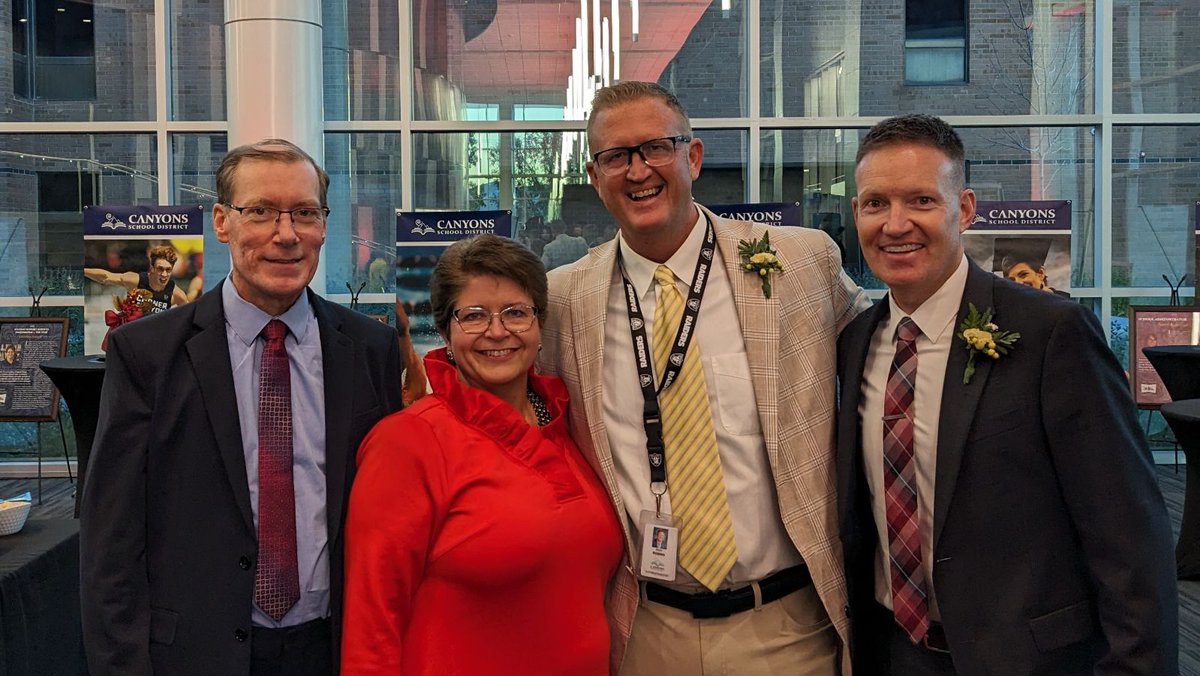 UELMA_Utah's tweet image. Congrats to our very own @UELMA_Utah President @GZaitzeff well deserved recognition for her work and support of Canyons school libraries! Her care and love for the value school libraries provide for #Utah students and families is #Inspiring @UTPublicEd youtu.be/RXzzemuKPEc?si…