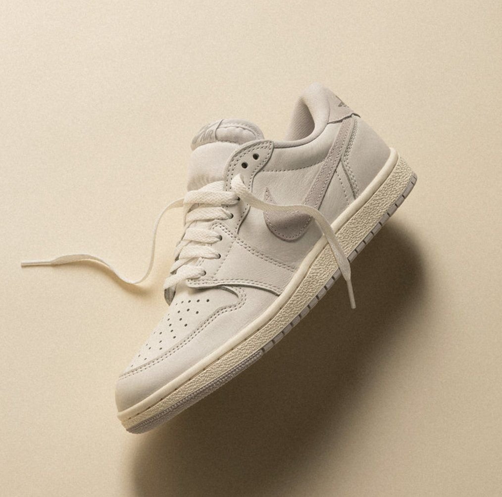 SneakerShouts's tweet photo. Last Sizes via END 
Air Jordan 1 Low '85 "Neutral Grey" 

BUY HERE: https://t.co/U0k5aOm5G3 https://t.co/XgbqdOkunV