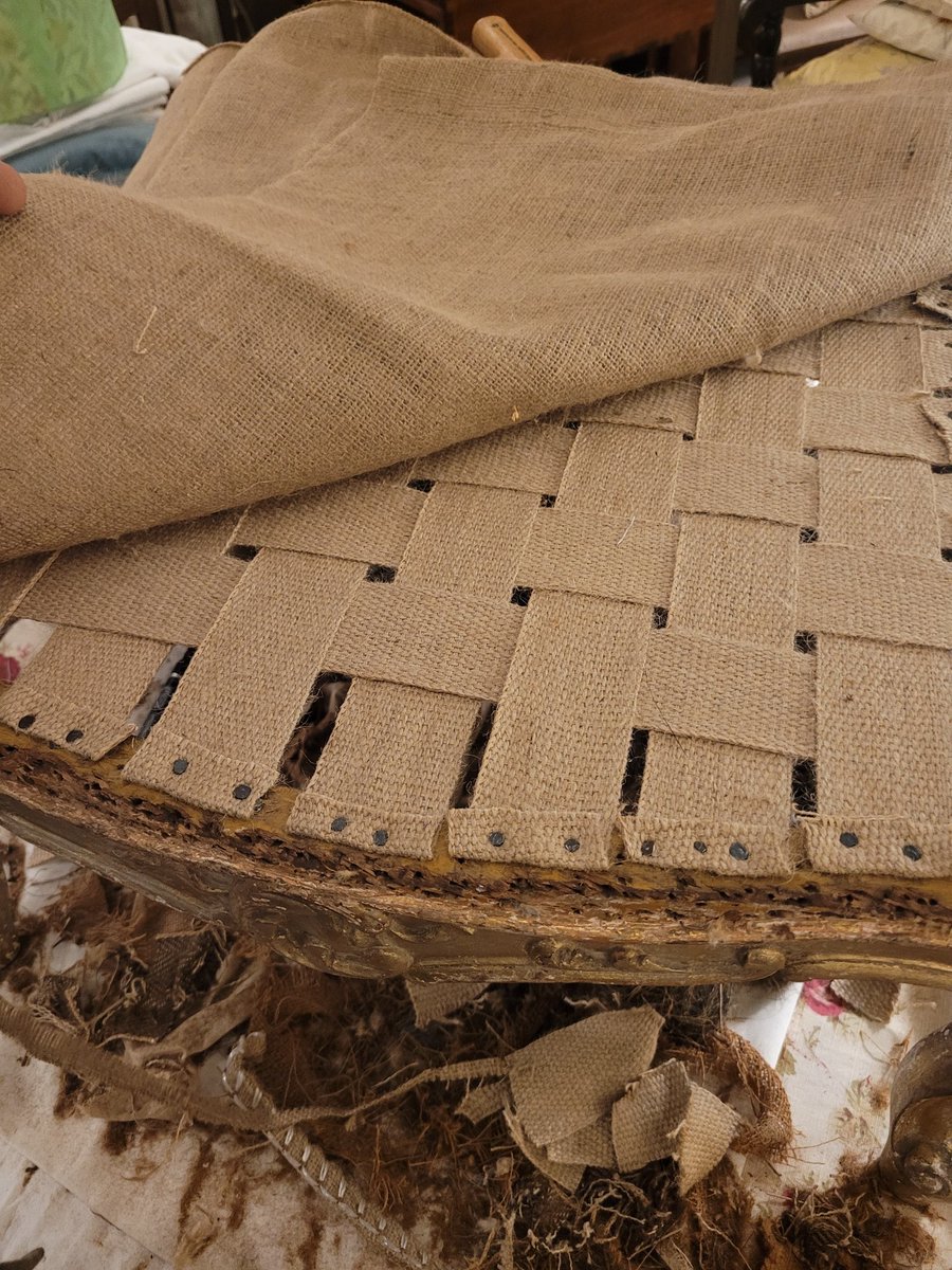 _salvagem's tweet photo. Jazzy Upholstering.
#Salvagem
#guinnesscorkjazz
#GCJF45 https://t.co/cKwy6RVyNT