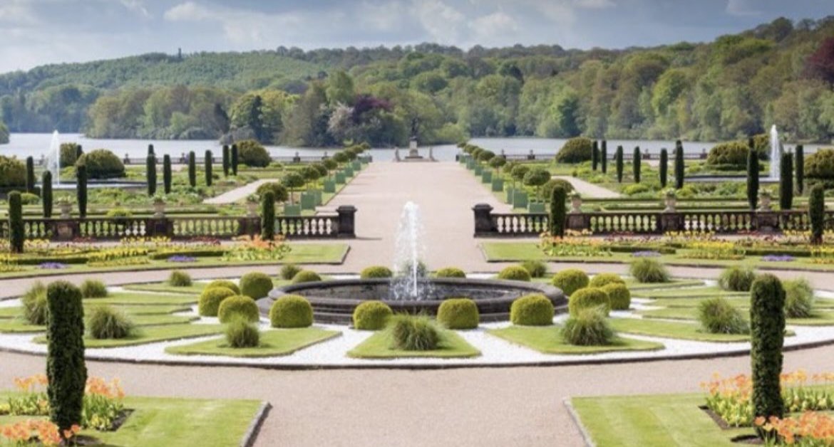 ClaireLWill1's tweet photo. It’s #EnjoyStoke week
Visit @WorldofWedgwood to see prestigious ceramics made by skilled craftsmen, take a stroll through the beautiful @TrenthamEstate, amble around @Middleport_Pot studios or decorate an @EmmaBridgewater pot whilst eating cake by the spotty Aga! https://t.co/wKm4rPOp6c