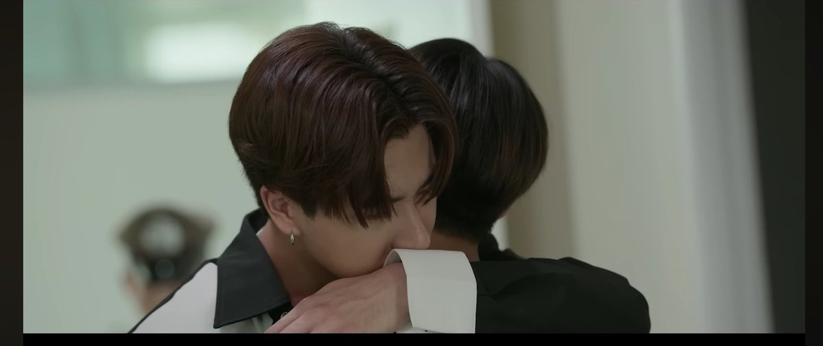 alex_inthespace's tweet photo. They were literally willing to take a bullet to defend the other. 
I'm devastated.

#DangerousRomanceEP11 https://t.co/bNTXBBdeYb