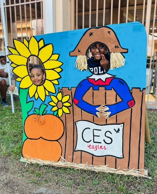 ColonialElem's tweet photo. ππAn amazing time at our FALL INTO LEARNING Festival last night! So very thankful for all our staff, families, volunteers and church partners that made this event so successful.ππ#loveleeschools #leetweets #fallintolearning https://t.co/Ar3JzWwPFt