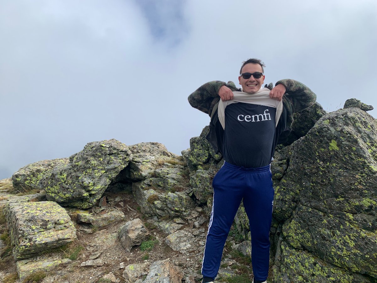 javihardcode's tweet image. Today, representing @CEMFInews at Madrid’s highest point 🏔️ Peñalara!