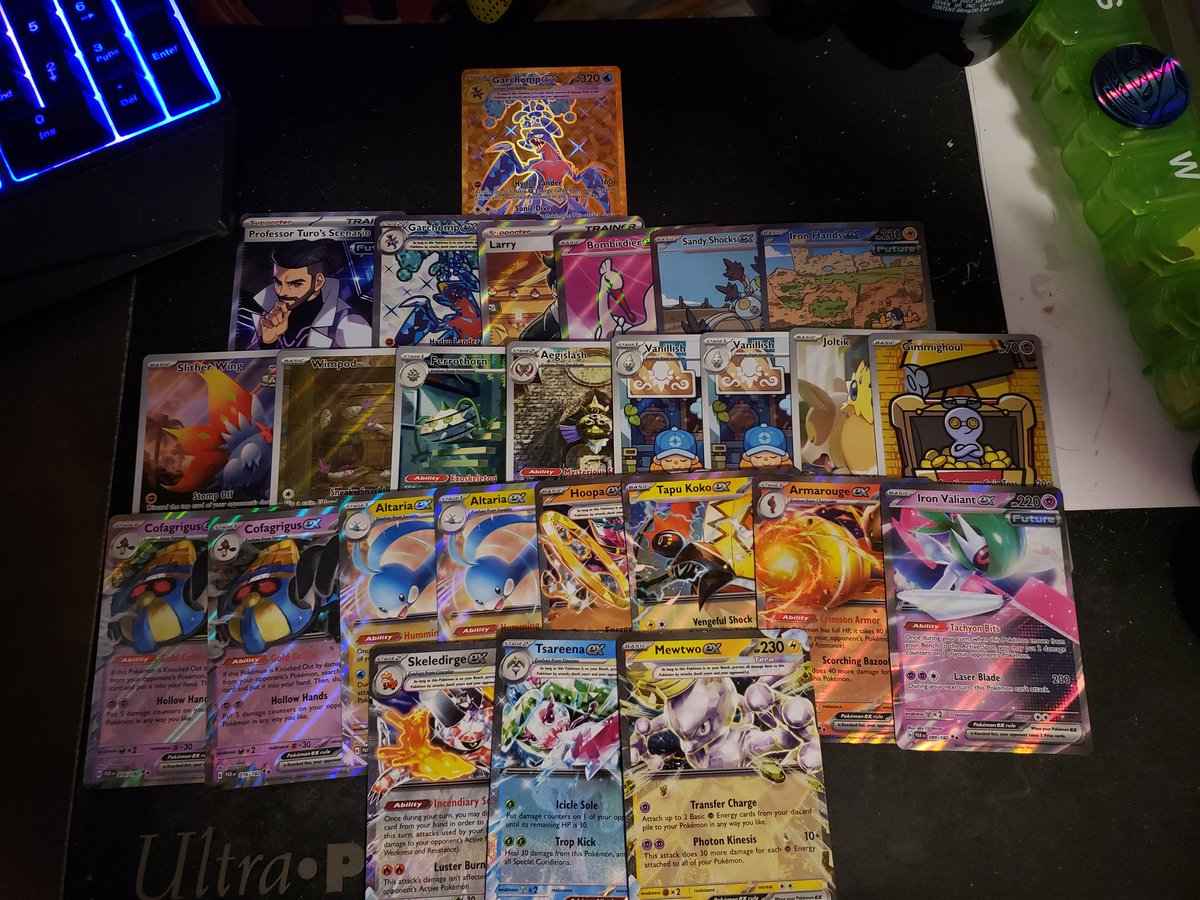If only we had our camera with us at the prerelease events we went to!  (Or thought about our phones...  oops)
