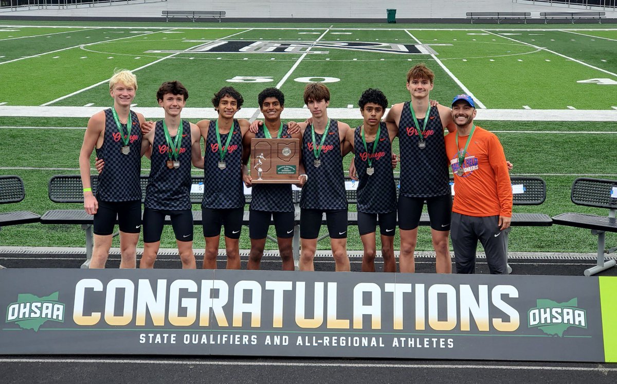 OOHSXC's tweet photo. Boys team takes Regional RUNNER UP and advance to STATE. We had 3 All-Region athletes 
@sakrudraraju 6th
Matthew Schroff 14th
@BradynAllender 17th
Great races from @sahilk114 and Brannon Moser completed highest team finish in school history! @OOHSprincipal @OrangeHS_AD https://t.co/YOcYUszh13