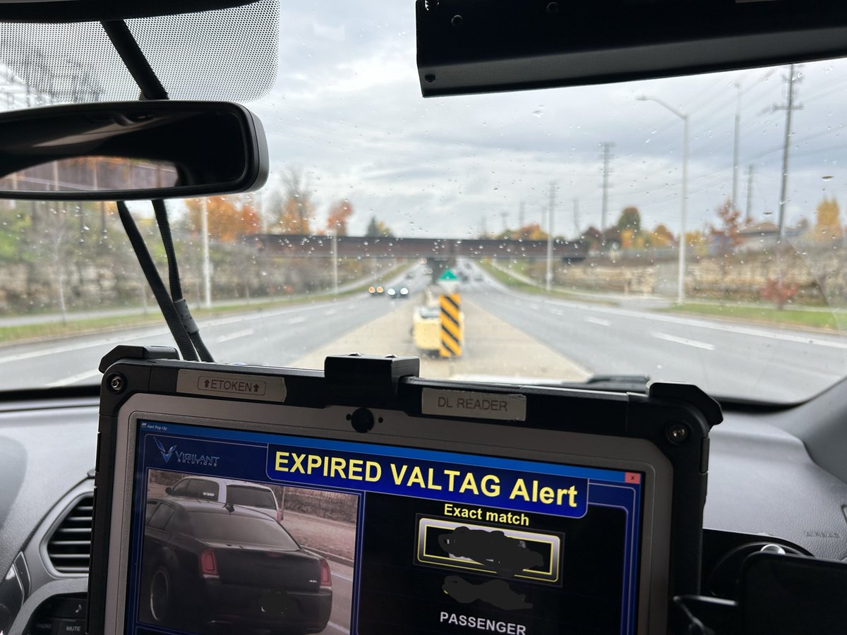 DavidHillWard3's tweet photo. What an impactful experience to participate in a ride-along with Dan and Basamma. We are so fortunate to have these dedicated hero’s working 24/7 to keep us safe.  Shout out to @SgtOnPatrol - Maria Keen, who recovered a 10-year-old girl. @OttawaPolice https://t.co/cZl7ZKuSzr
