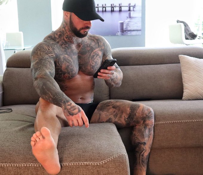 If you don&rsquo;t already.. Go Follow my foot page.. @jasons_feet 🦶🏻🦶🏻😉 https://t.co/qoWt4bhL5e<a href="/tag/clip"class="tags"><span>#clip</span></a>