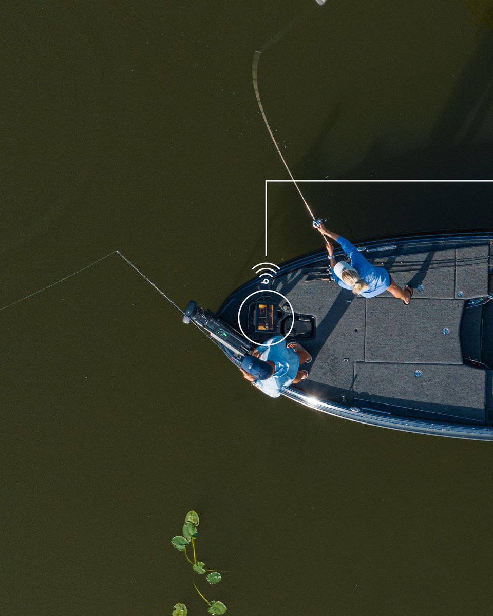 Garmin's tweet photo. Tell a new fish story with the new #ECHOMAP Ultra 2.

Wirelessly connect to another Ultra 2 or UHD2. So you can share the view. And the fish. https://t.co/Qg4EzaAJ9z https://t.co/jwryllp5et