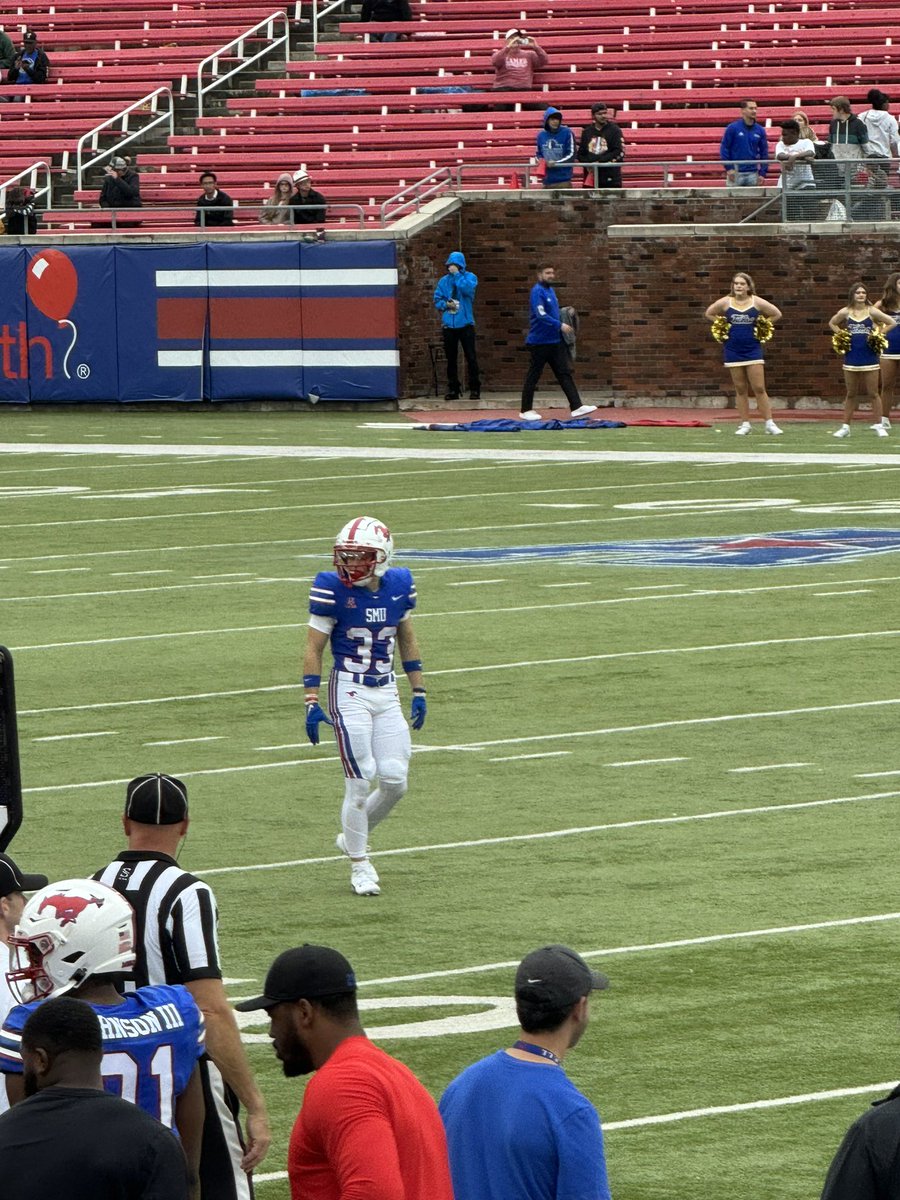 DeralMillerFB's tweet photo. Always a blessing when you see one of your own at the next level… @MichaelDeHoyos7 doing his thing at SMU v Tulsa today…proud of my guy! F4MILY @pressure7v7 #ApplyingPressure https://t.co/M8bu4yM9OQ