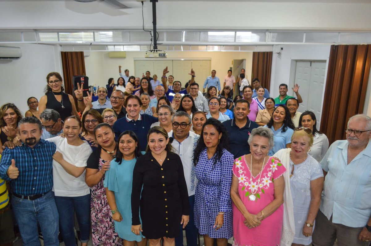 AdrianaDavilaF's tweet photo. ¡Muchas gracias a los panistas de Quintana Roo por recibirme en nuestra casa! 

Un gusto compartir el anhelo de construir un México para todos.

¡Mucho por hacer!

@PANQuintanaRoo_ https://t.co/rNZLNg3TnB