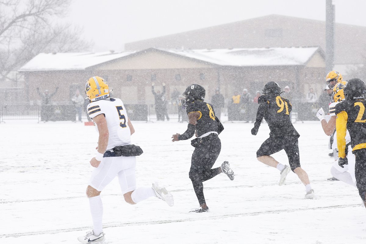 wscwildcats's tweet image. Cooper, Wildcat defense lead the way as @WayneStFootball hands #12 Augustana first loss 14-12.  #NSICFB  #PlayforthePaw
wscwildcats.com/news/2023/10/2…