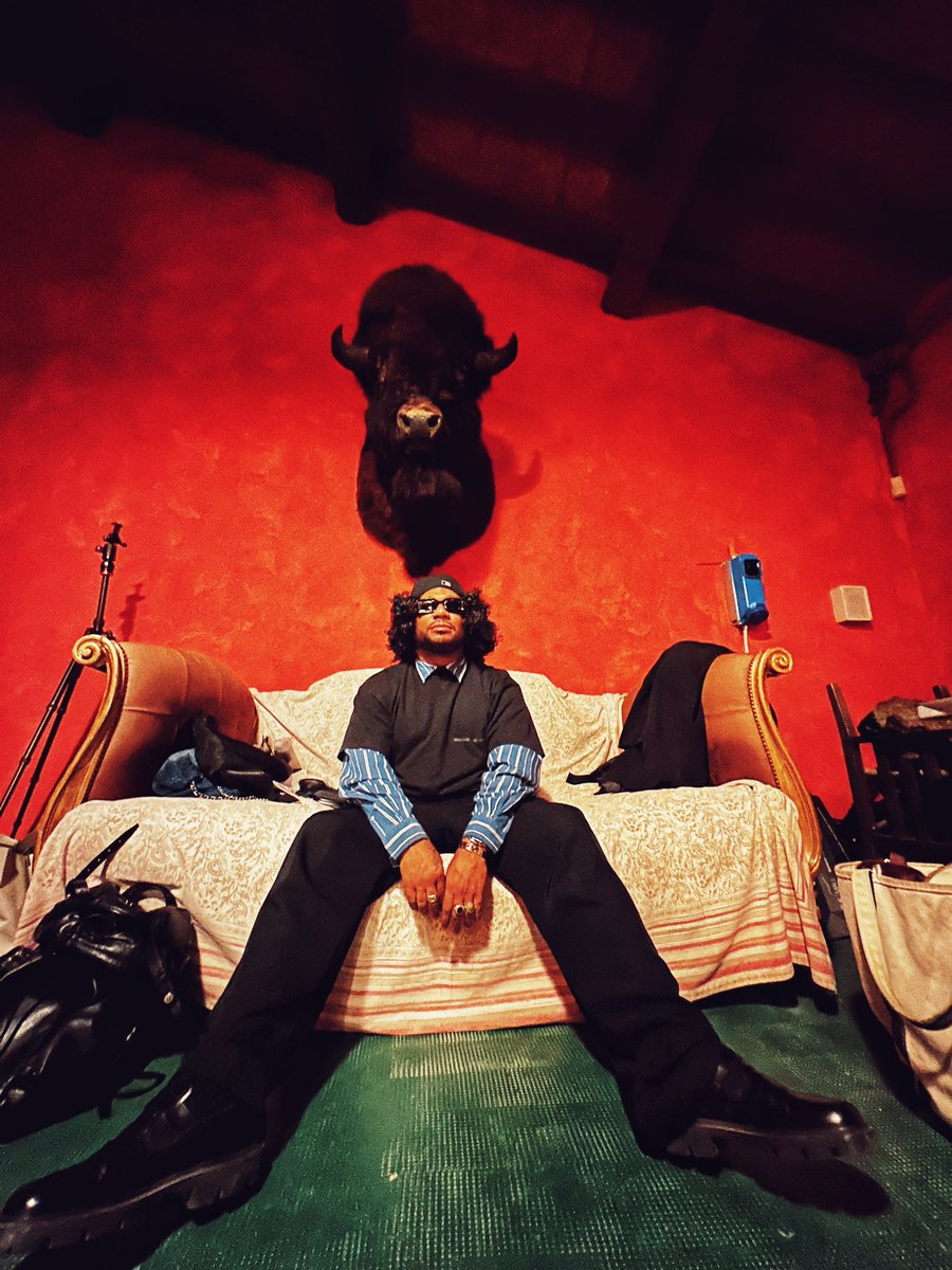 CyhiOfficial's tweet photo. Mr. Egot The Alter Ego
Having That Sh!t On
in Florence, Italy 📍
“Mr. Put That Sh!t On” OUT NOW 🧻💩
#EGOT ¥$ #EGOTRecords https://t.co/PIG5U2VMFH