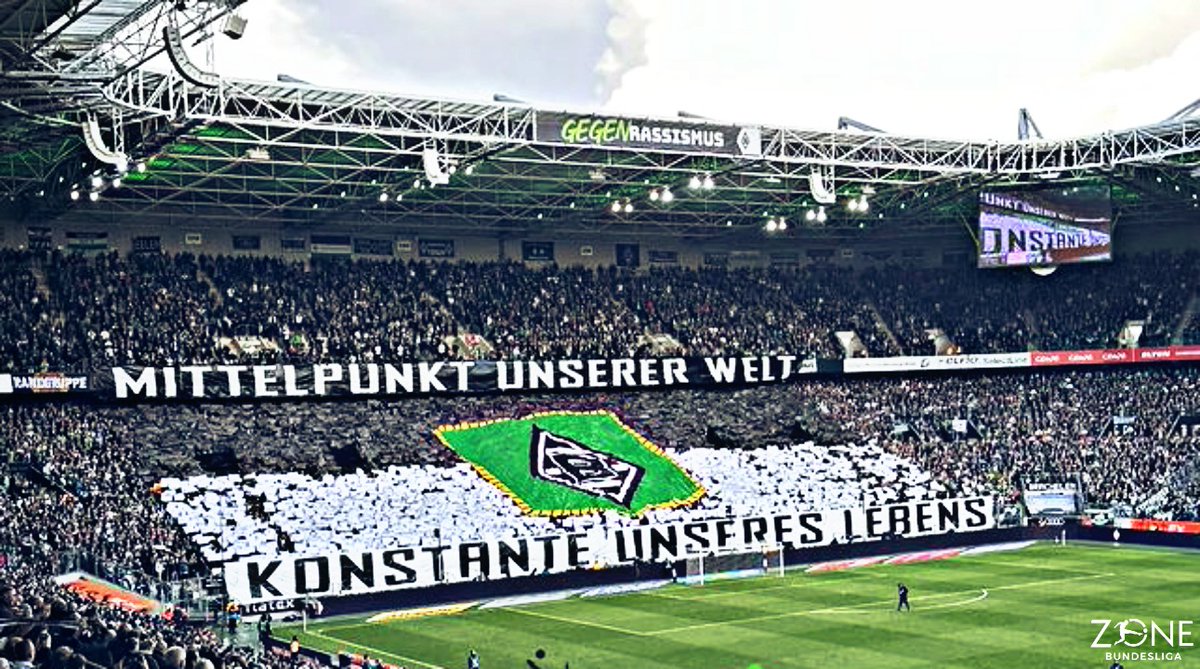 's tweet image. 📸تيفو نوردكورفا غلادباخ 🐴 اليوم:
",مركز عالمنا ، تركيز حياتنا "
#BMGFCH #BMGladbach