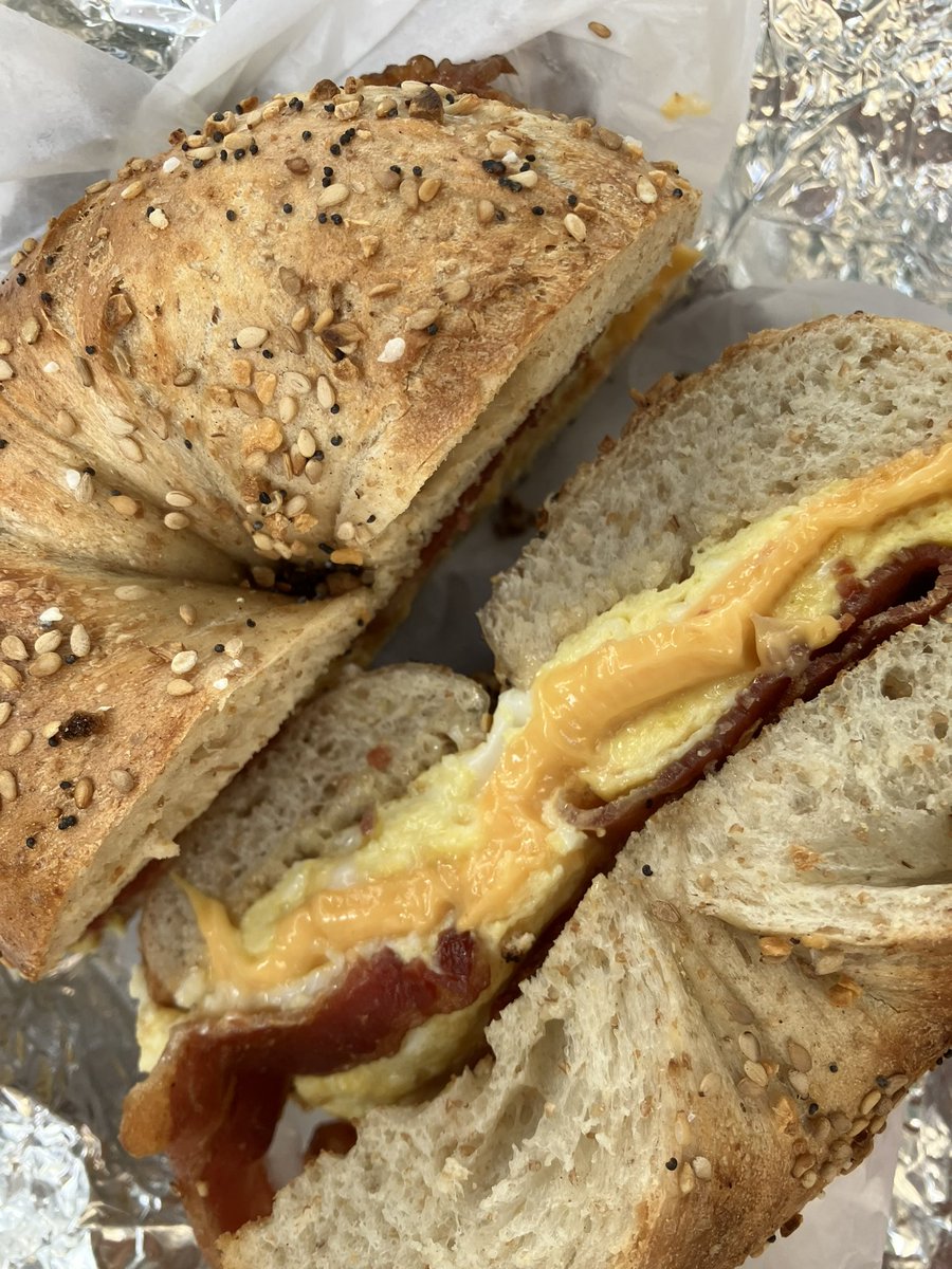 CharliePCoffey1's tweet photo. B+E+C on whole wheat everything, Olde Brooklyn Bagel Shop https://t.co/EIEQ8sCNv2
