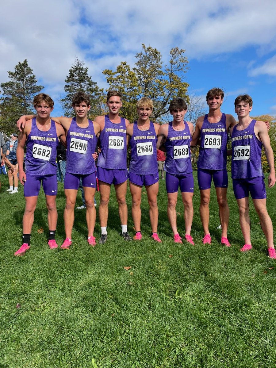 dgnxcandtrack's tweet photo. The fellas were getting after it this morning! Eddington (3rd), Schroder (6th), Cupial (9th), Weber (15th), Surratt (16th), Bender (23rd), Moss (48th). 1-5 split of 24secs and a sectional championship in the process!! #NoDestination #Passionate #Pursuit #FTFB #ABP https://t.co/okkPLIZOi8