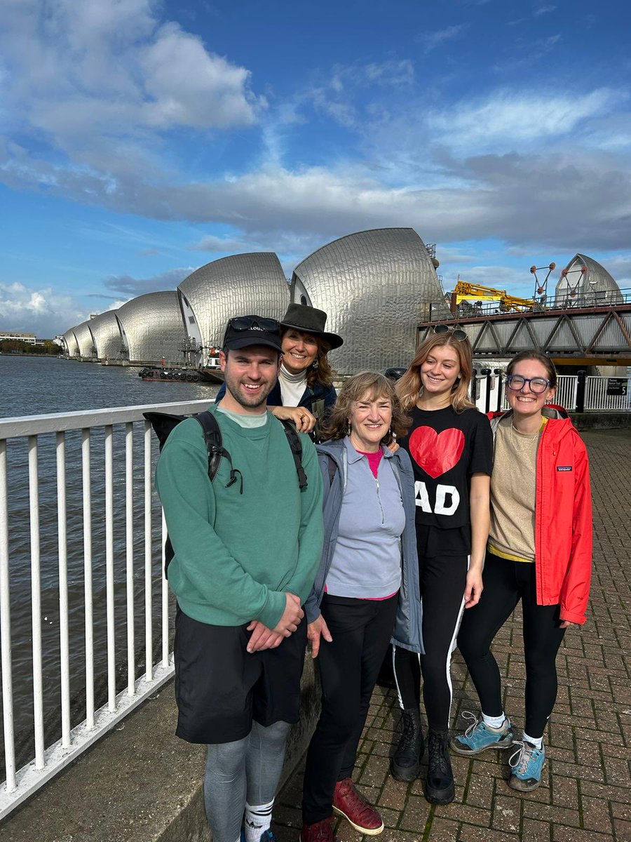 Made it to Thames barrier. Have walked 184 miles with daughter ⁦<a href="/lmanderson2/">Lucy Anderson</a>⁩ from river source along ⁦⁦<a href="/ThamesPathNT/">Thames Path National Trail</a>⁩ raising funds for ⁦<a href="/MDUK_News/">Muscular Dystrophy UK</a>⁩ Thanks to all sponsors justgiving.com/fundraising/lu…
