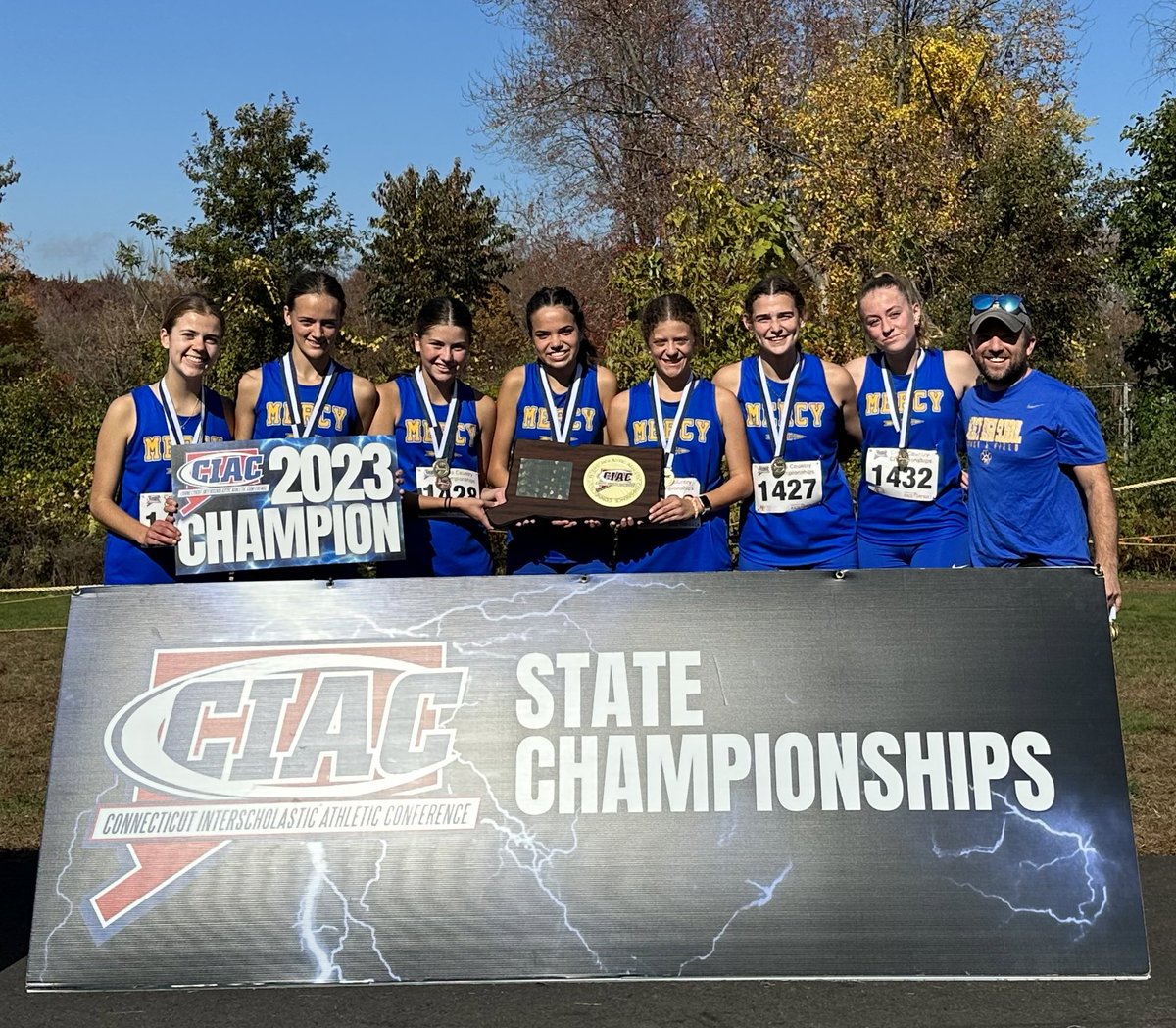 MercyTigers's tweet photo. The 2023 Class M State Champions from Mercy High School. 

Your Mercy Cross Country team. 

#MercyProud
#ctxc https://t.co/hO11syA0j1
