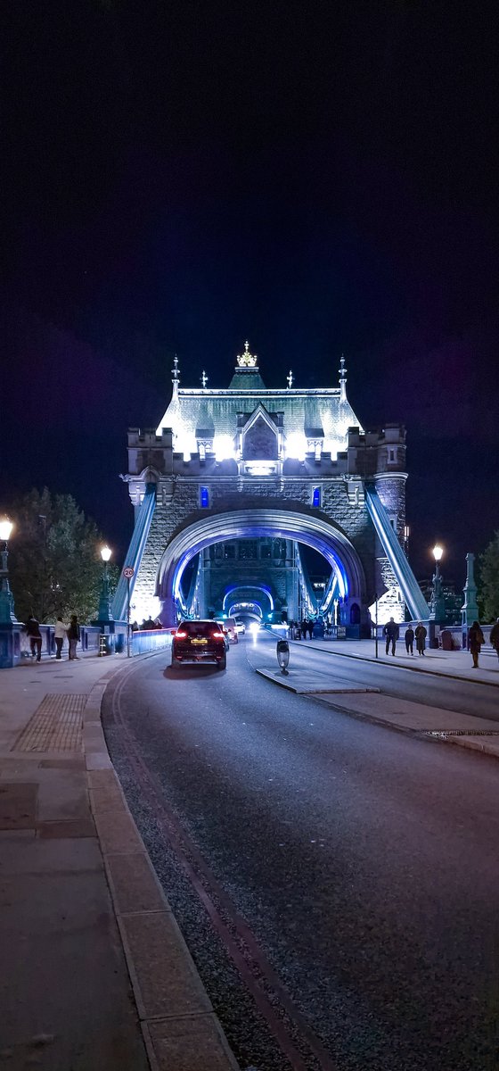 Nath138's tweet photo. Took a little stroll last night after 'What it's all about'. If you missed it,  you missed it! https://t.co/ek7cDBiLuq https://t.co/sYcV2lVTlF