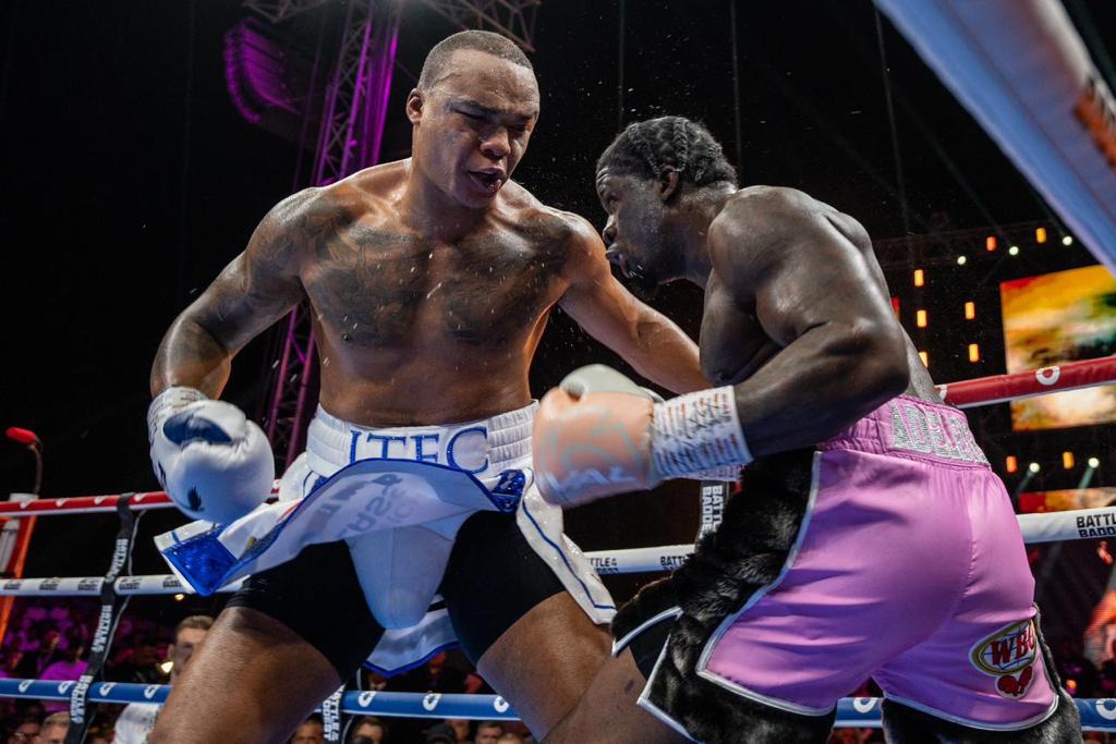 RiyadhSeason's tweet image. أجواء أسطورية تبدأ مع نزال FABIO WAROLEY VS DAVID ADELEYE 🥊
ضمن نزالات الـ Undercard .. في حفل افتتاح #موسم_الرياض 🤩🔥

 #BattleOfTheBaddest
#RiyadhSeason
#BigTime