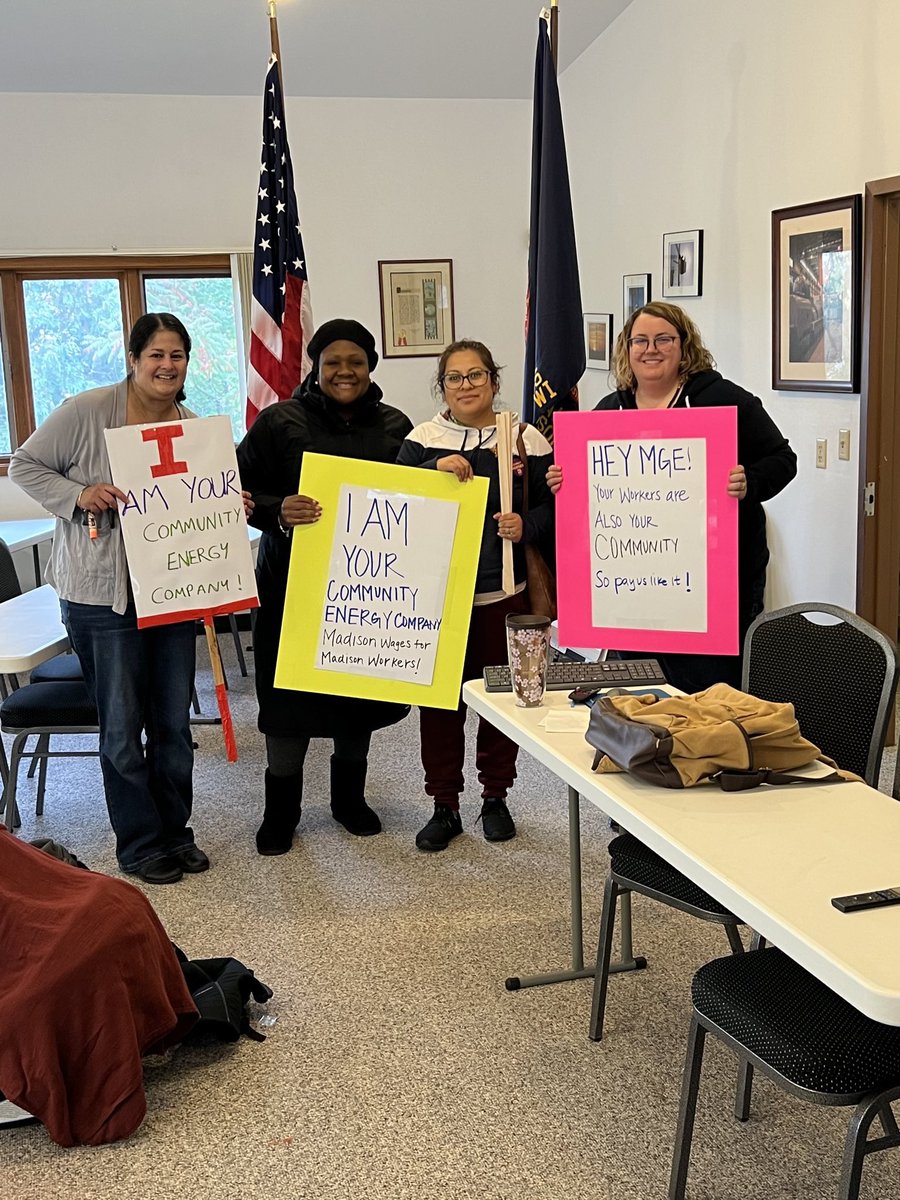 Made some signs and buttons for our rally next Saturday 11/4 with @CMG_UNITED, SEIU, and some other folks this afternoon!