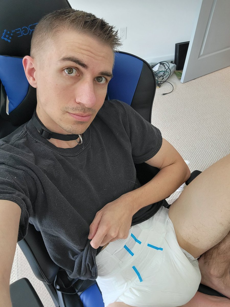 BoJailed's tweet photo. Getting the cage and myself ready for a night... Still on the search for a partner so I don't have to lock myself up. Maybe one day... https://t.co/h28wLBRVO6