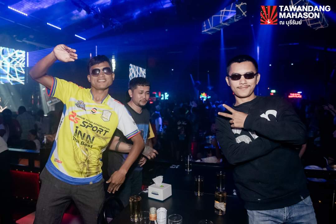 สาวแก่แม่หม้ายวัยไหนๆก็ทักมาได้เด้อ