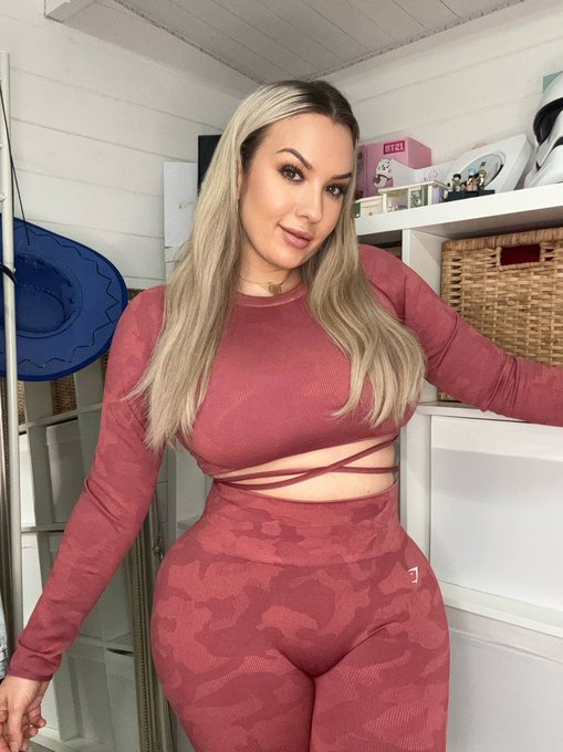 Could do with another workout 🏋️&zwj;♀️ 😈 https://t.co/oHsrdwVMbP