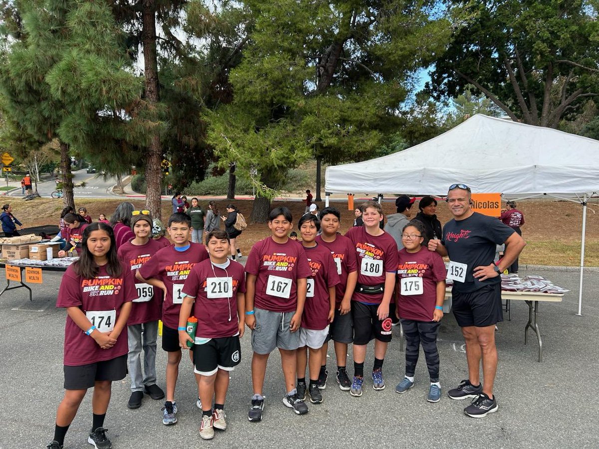 NicolasKnights's tweet image. Principal Varela and an array of Nicolas Knights students completed the Fullerton 5K Pumpkin Run today. The Nicolas Cheer Team welcomed back all the runners. It was so much fun. Great Job Knight Nation.
