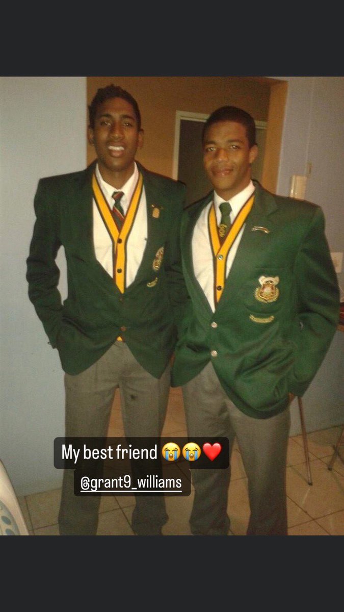yungmood8's tweet photo. Two of my brothers are world rugby champions ! What are the chances ? 😭❤️ https://t.co/ccRoOMBqMf