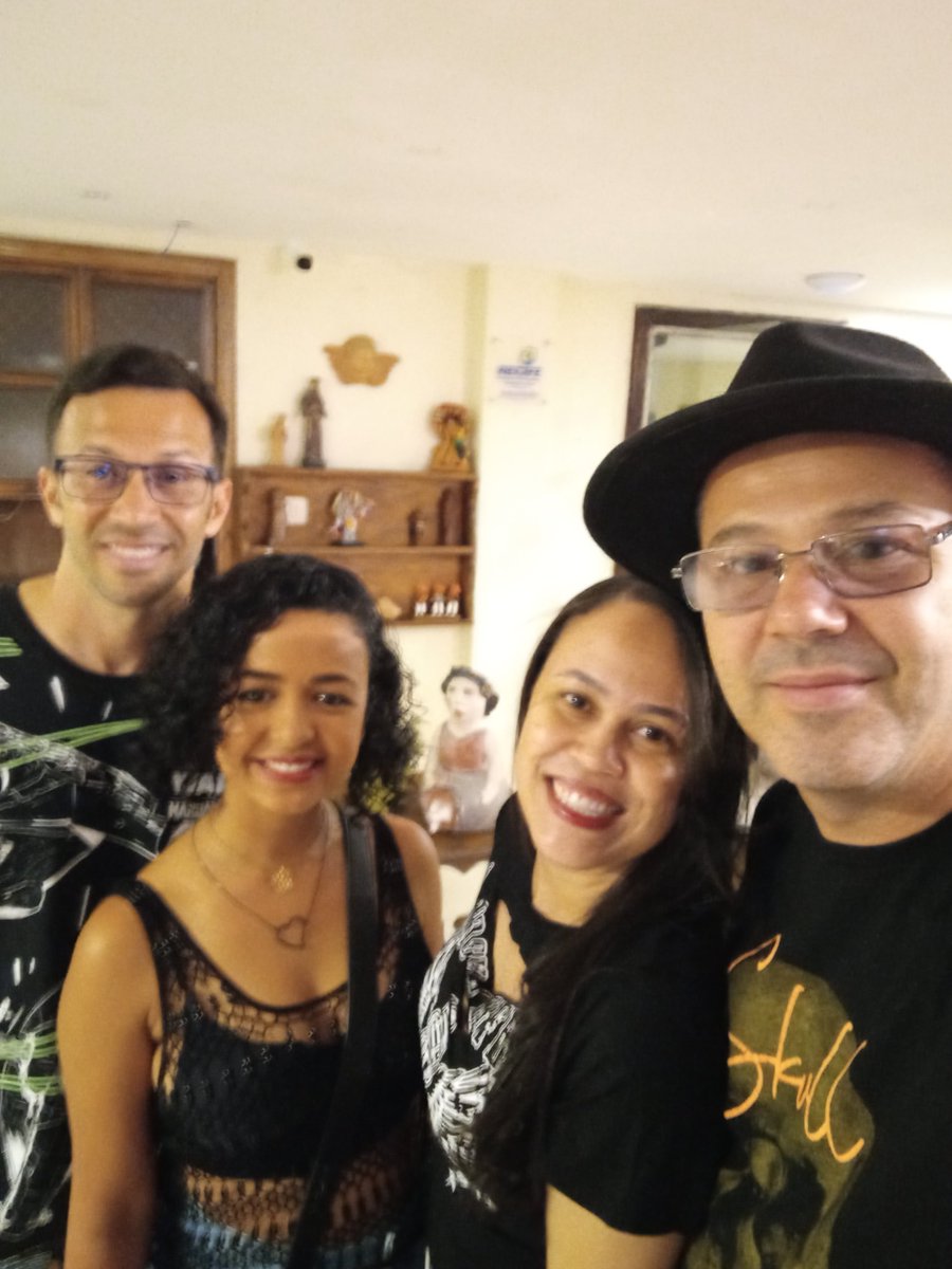Pronto para <a href="/GamesOfEV/">Games Of Evanescence</a> em Olinda...🤘🤘🤘