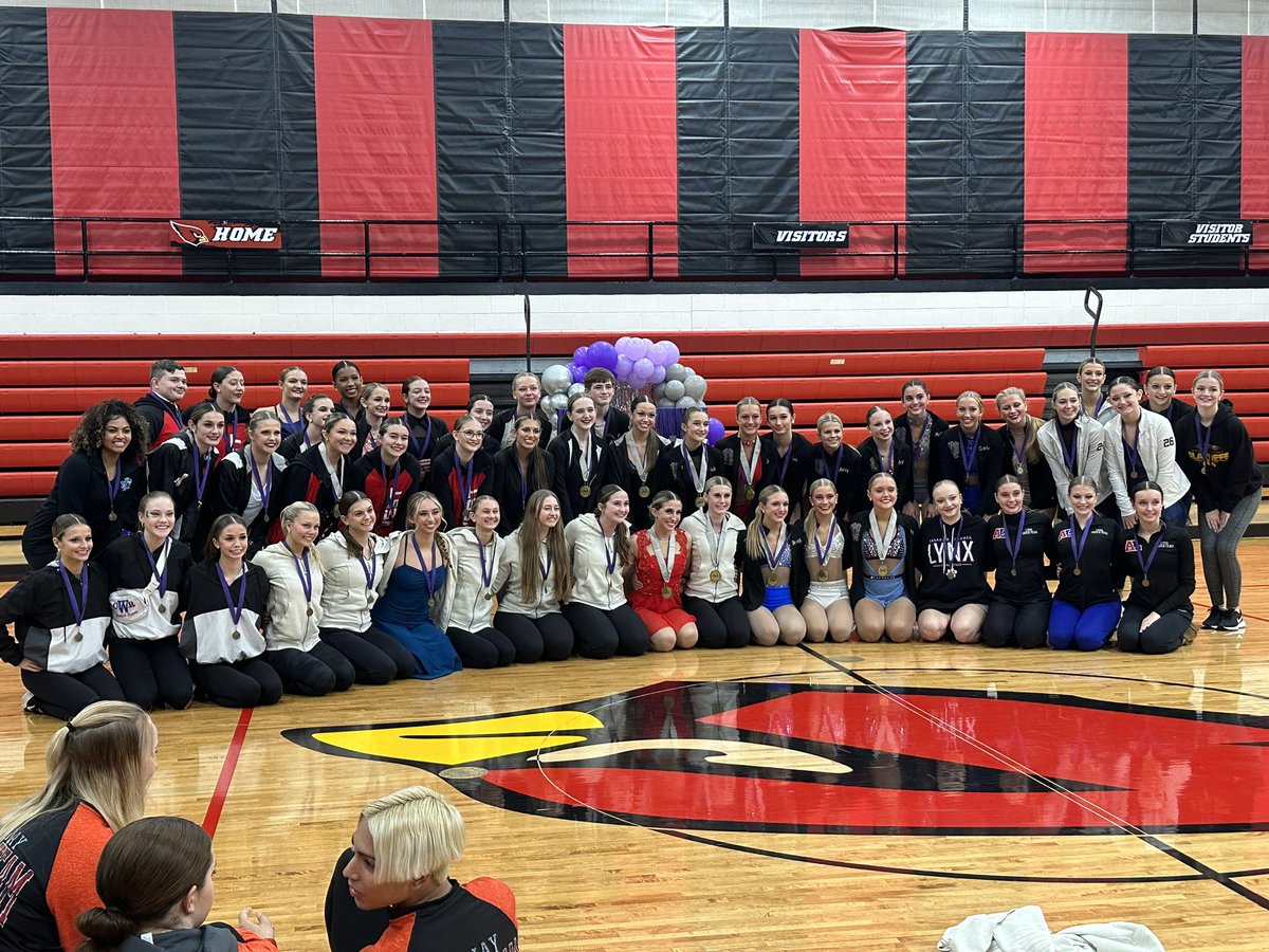 Congratulations to Eliana, Taylor, Leah, Alli, and Sylvia (not pictured) on receiving Division I ratings on their solos today!