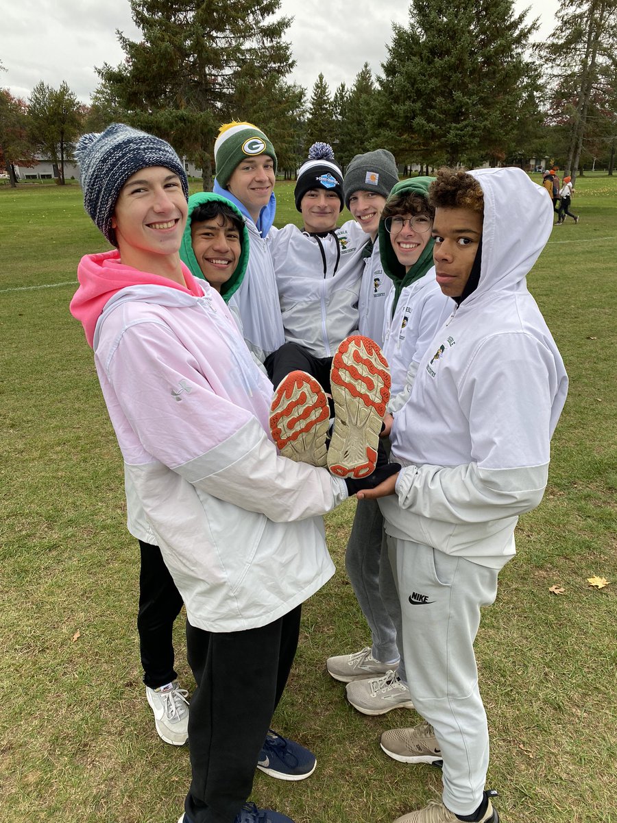 Preble Boys CC team was 6th place today in WIAA state meet! Best team finish since 1992 <a href="/GBPreble/">GB Preble</a>