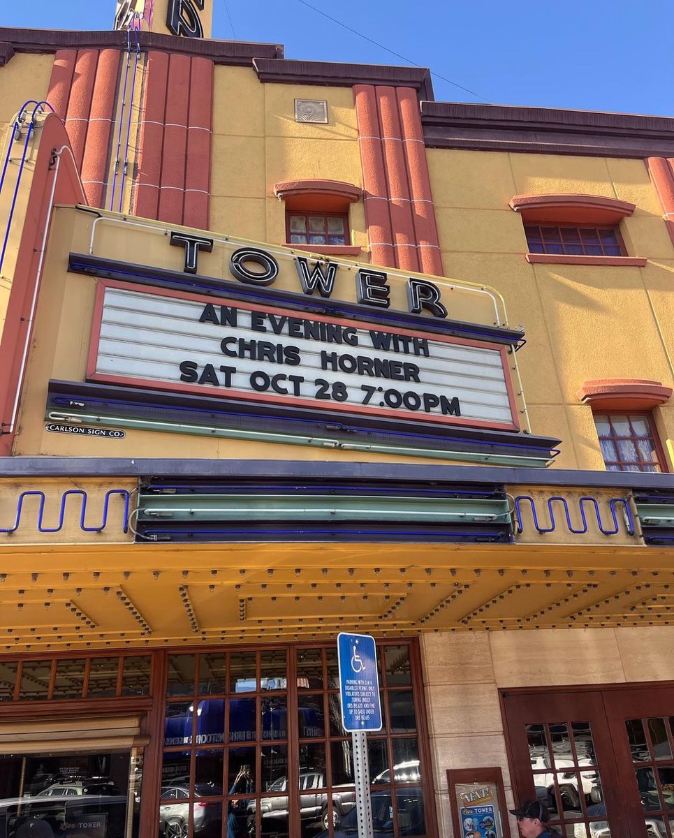 Looking forward to a fun night of bike racing stories tonight at the Tower Theater here in Bend. Tickets available here: 
towertheatre.org/tickets-and-ev…
