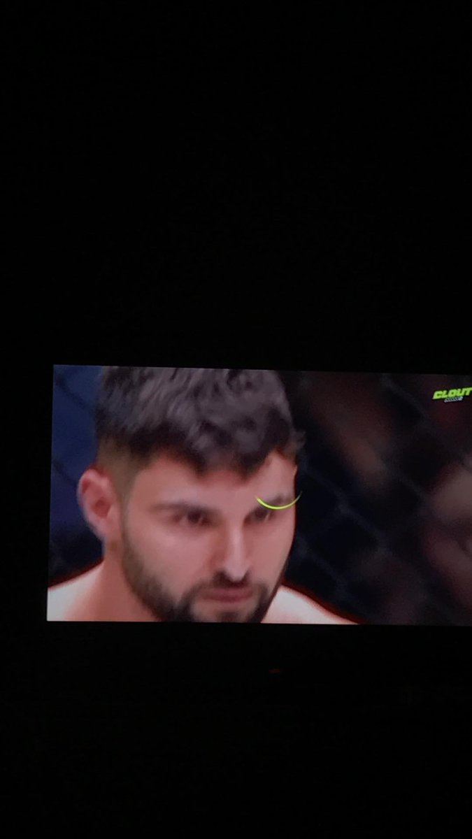 Prokisiel333's tweet photo. #cloutmma 
Ja zastanawiający się co to się stanęło z tym cloutem https://t.co/NKA9AjfwDw