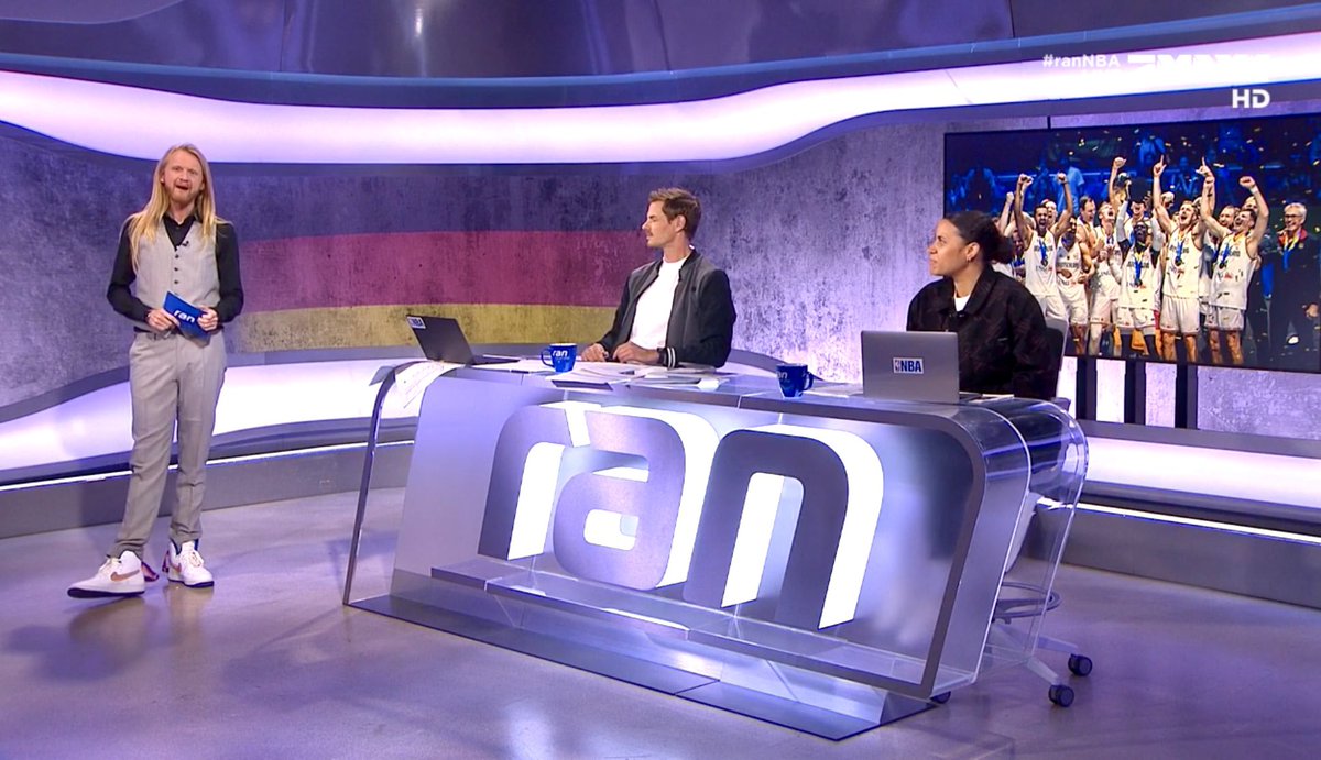 Bananenflanke tweet media