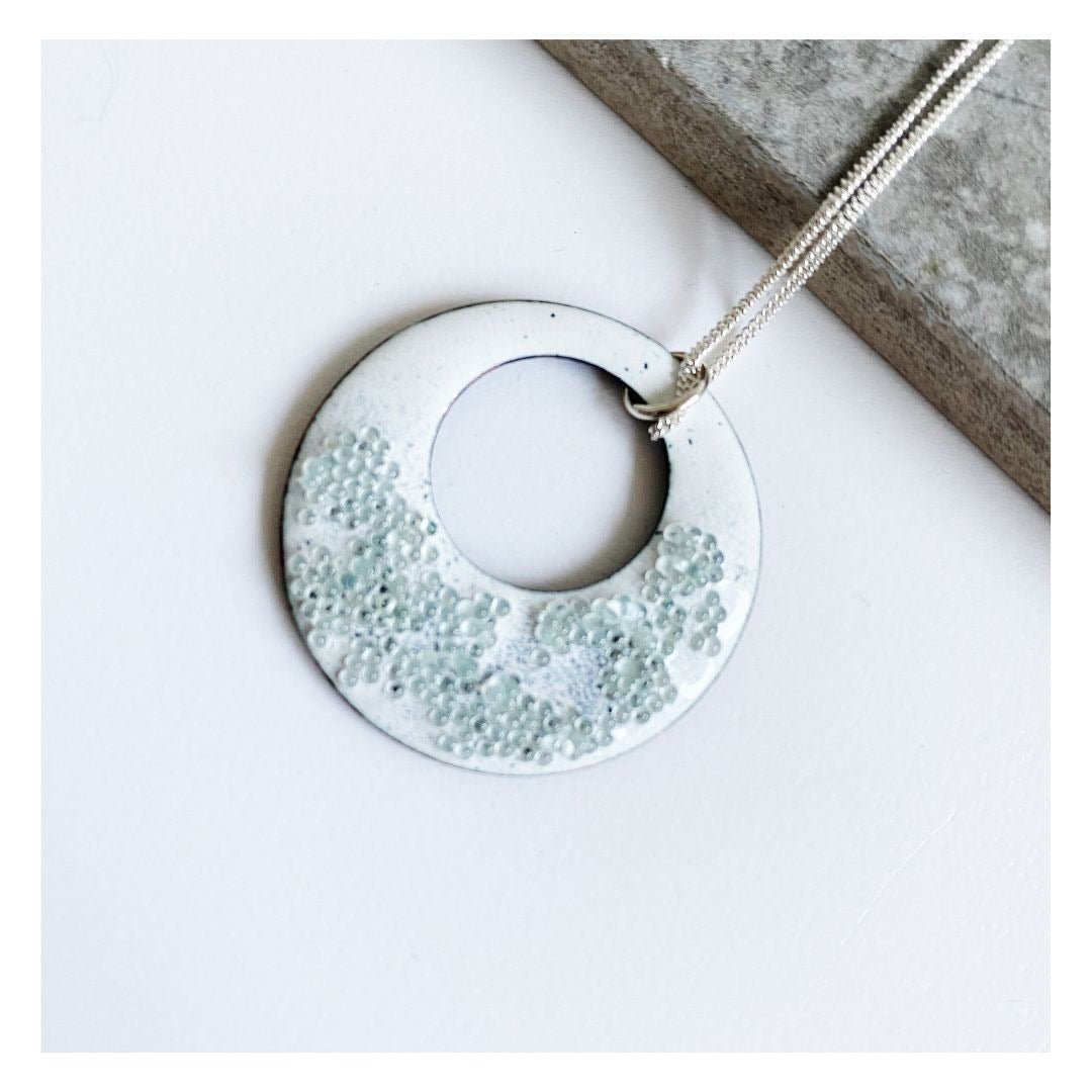 Textured Circle Necklace tuppu.net/6d3b06ef #UKHashtags #shopsmall #MHHSBD #bizbubble #giftideas ##UKGiftHour #inbizhour #HandmadeHour #Enamel