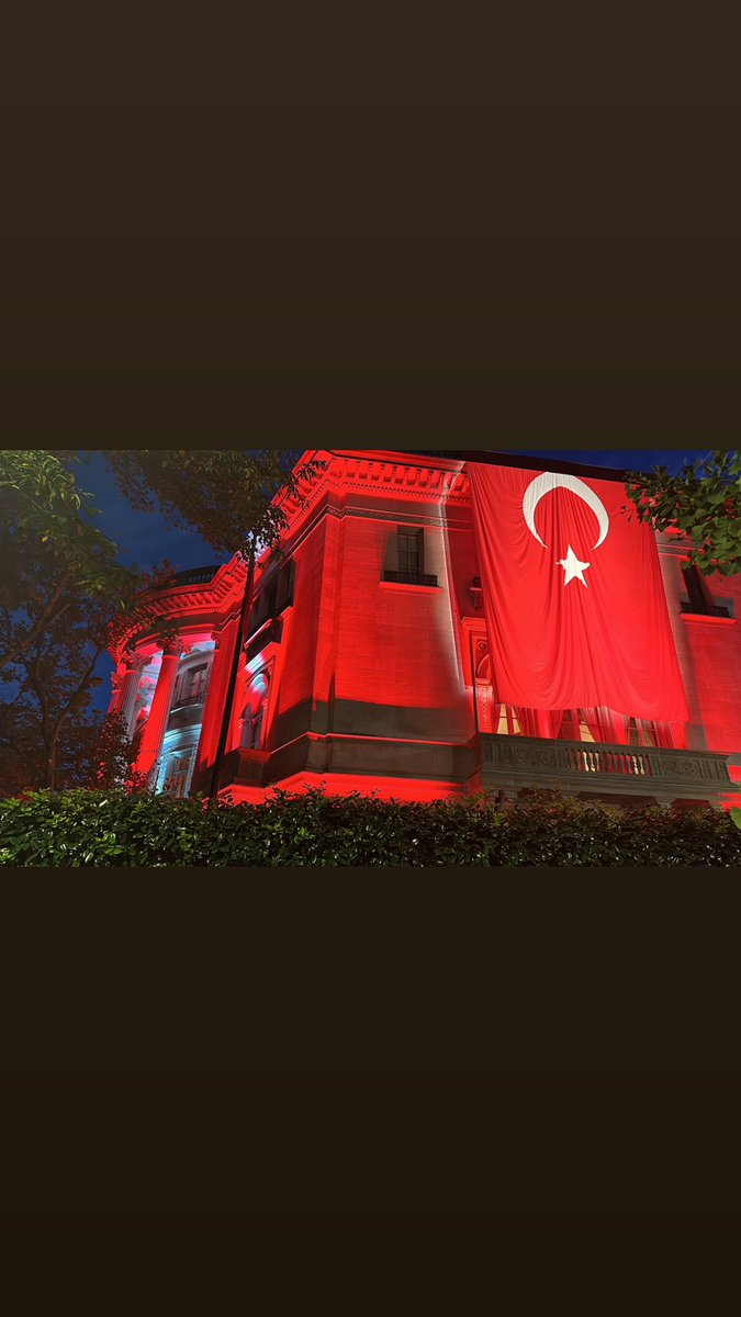 Ne mutlu bizlere ki Cumhuriyetimizin 100. yılına şahitlik ediyoruz.  Başta Gazi Mustafa Kemal Atatürk olmak üzere bayrağımıza rengini veren tüm şehitlerimizi ve gazilerimizi rahmetle yad ediyoruz.  Birlik ve beraberlik ile #TürkiyeYüzyılına emin adımlarla ilerliyoruz.