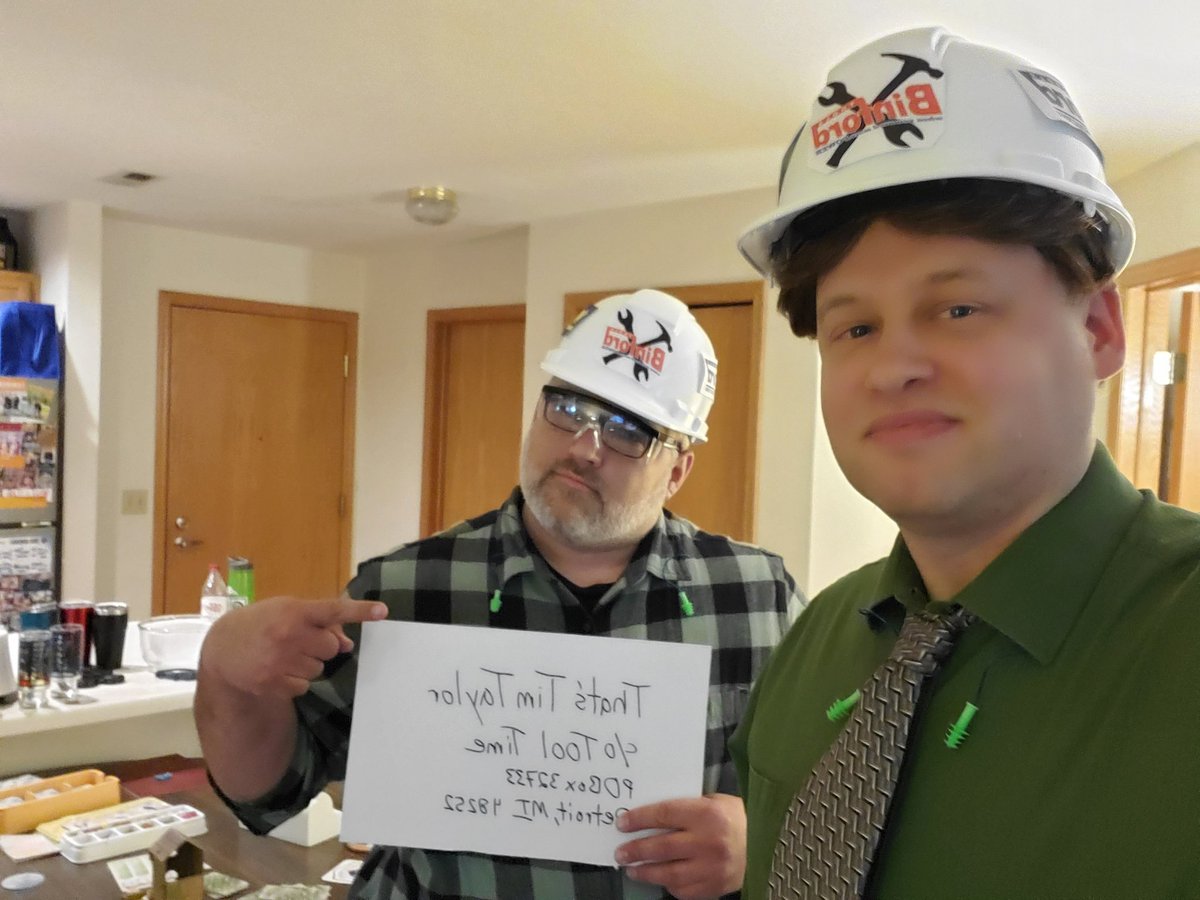 Mattitude812's tweet photo. Does everyone know what time it is!? #tooltime #morepower #idontthinksotim #allflannelchannel #binfordtools @CFBTim @ofctimallen @TheRichardKarn https://t.co/sbyS65Lkpj