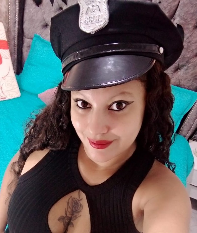 AbrilCute11's tweet photo. Hola chicos estaré en linea todos los días de 7:00 AM - 1:00 PM en @amateur_tv
Show Special #amateurHalloween

SOY ATHENEATHOMPSON 😈 https://t.co/xx8jzDUyZn