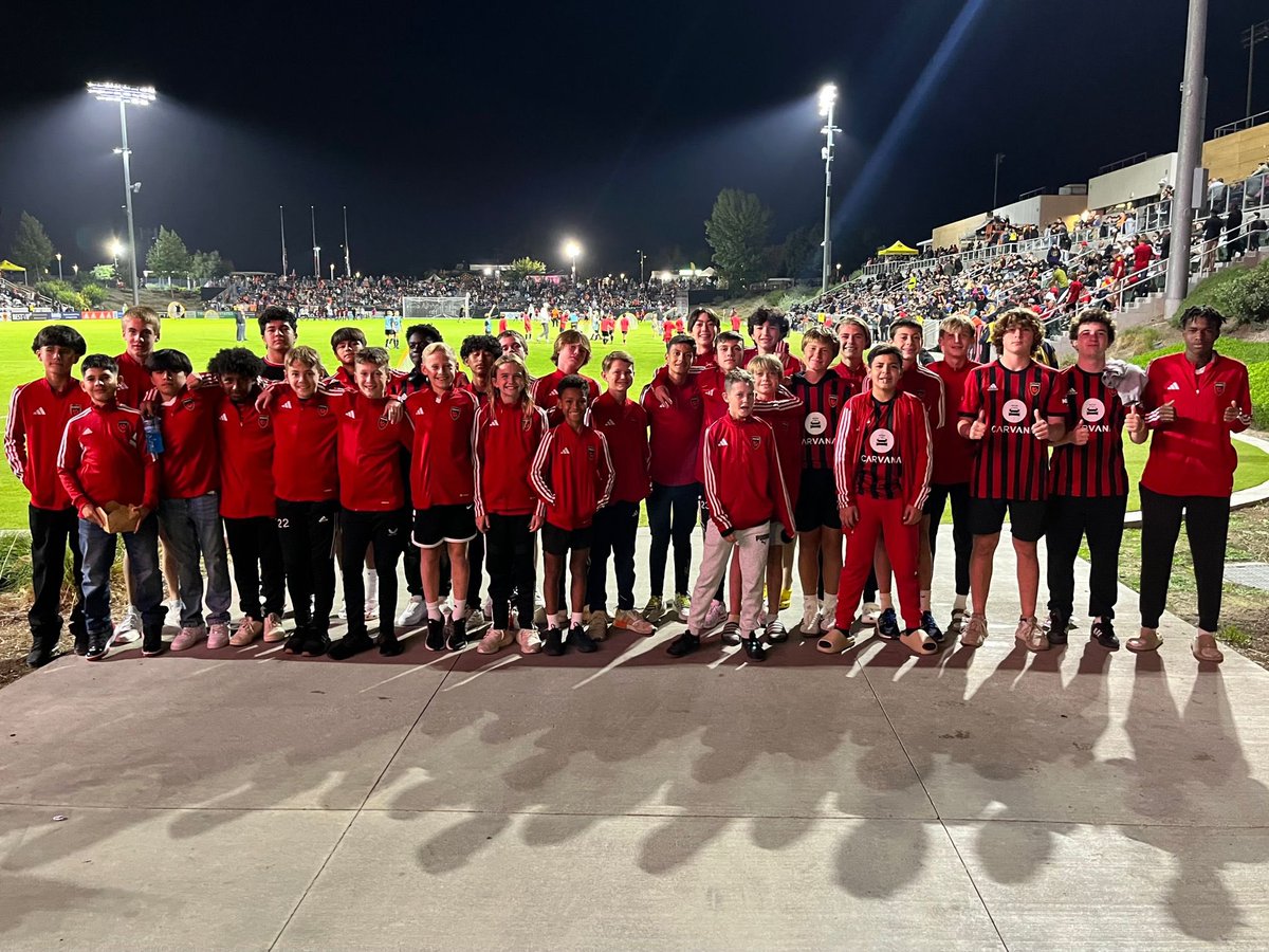 Academy teams out supporting the 1st team tonight.