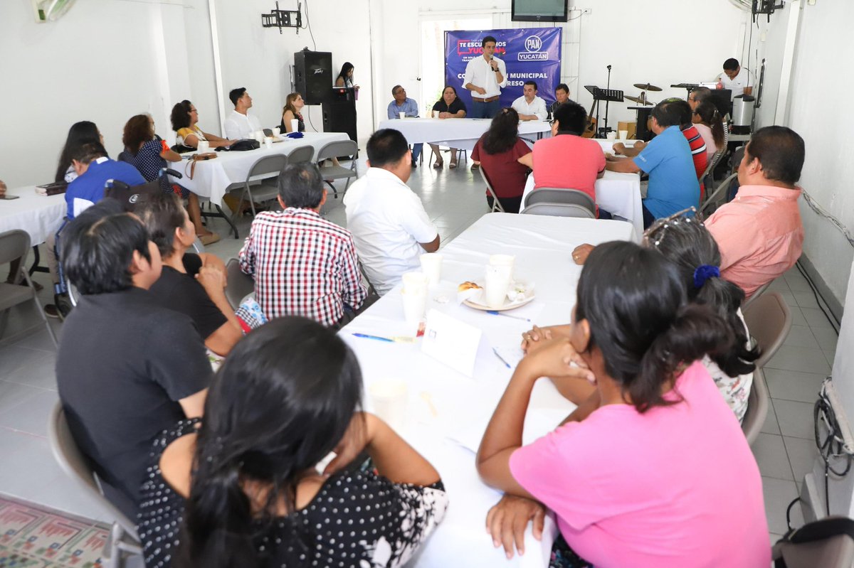 erikrihaniglez's tweet photo. Como Coordinador del #EquipoProgreso, comenzamos los “Foros y Diálogos Te Escuchamos Yucatán” escuchando a los líderes de Asociaciones Religiosas en #Progreso, para continuar trabajando de la mano en beneficio de las y los #progreseños. https://t.co/CjZp0GBJF8