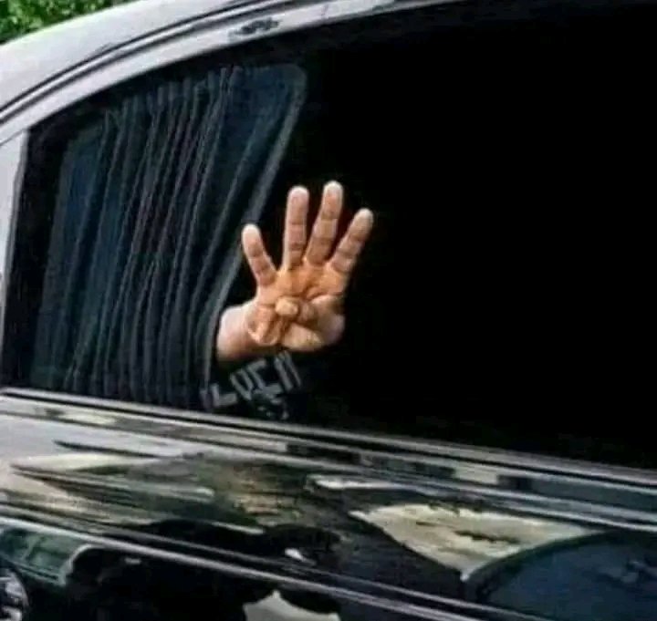 Fyce Towels tweet media