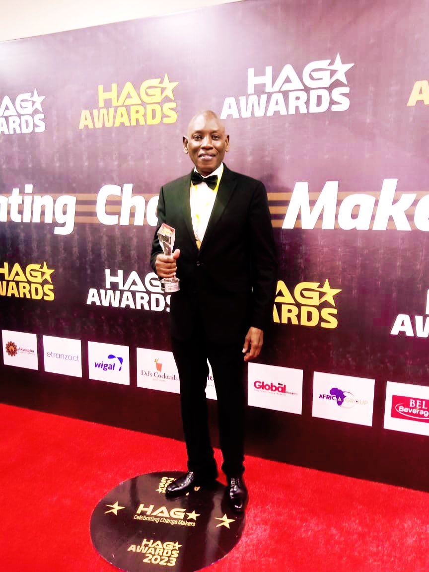 Pety1021's tweet image. Il a toujours incité ses collaborateurs à la culture de résultats et de l'innovation et aujourd'hui ses résultats à lui ont été célébré au #Hagawards2023.
M. @mabinguengom #PaixAuSahel #FassE #PeaceInTheSahel #JeMarchePourLeSahel #PutYoungPeopleFirst #MabinguéBoys