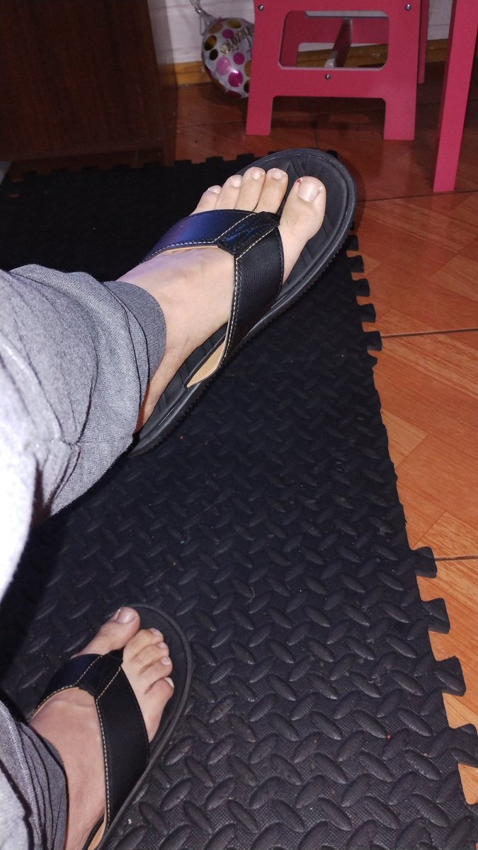 ZoldycPascal's tweet photo. #PiesBonitos #PiesMasculinos #pies #feet #feetpic #feetsellers #FeetPictures #feetselling #feet #feetlover #feet_pic #feetcontent #feetfetiche #fetiche #feetseller #feetworshi̇p #ventadecontenido https://t.co/crss3ch8LJ